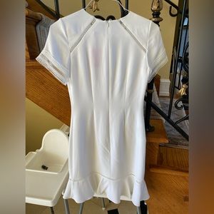 Shoshanna white mini dress with lace trim on sleeve - sample size